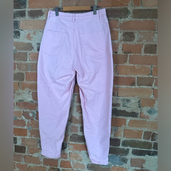 Pink boyfriend style Jean - Picture 3 of 3